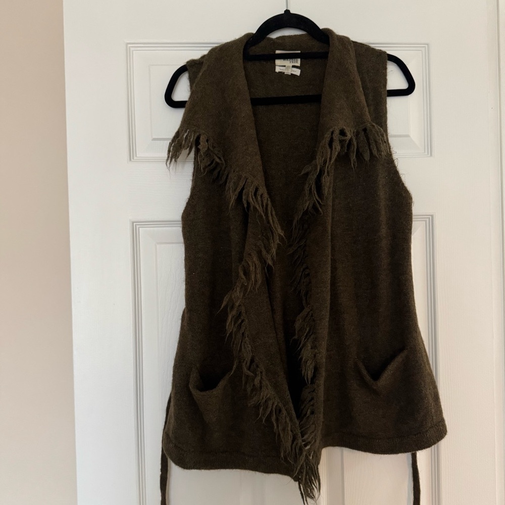 Aritzia Wilfred Olive Green Fringe Open Vest - Medium